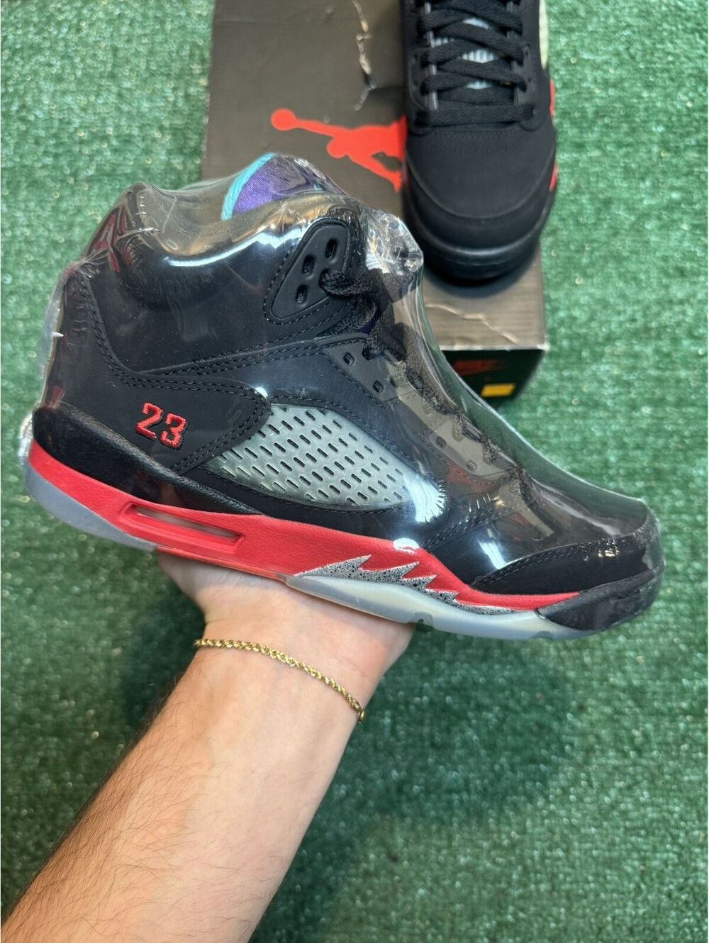 Jordan Retro 5 Top 3 Size 5M/6.5W